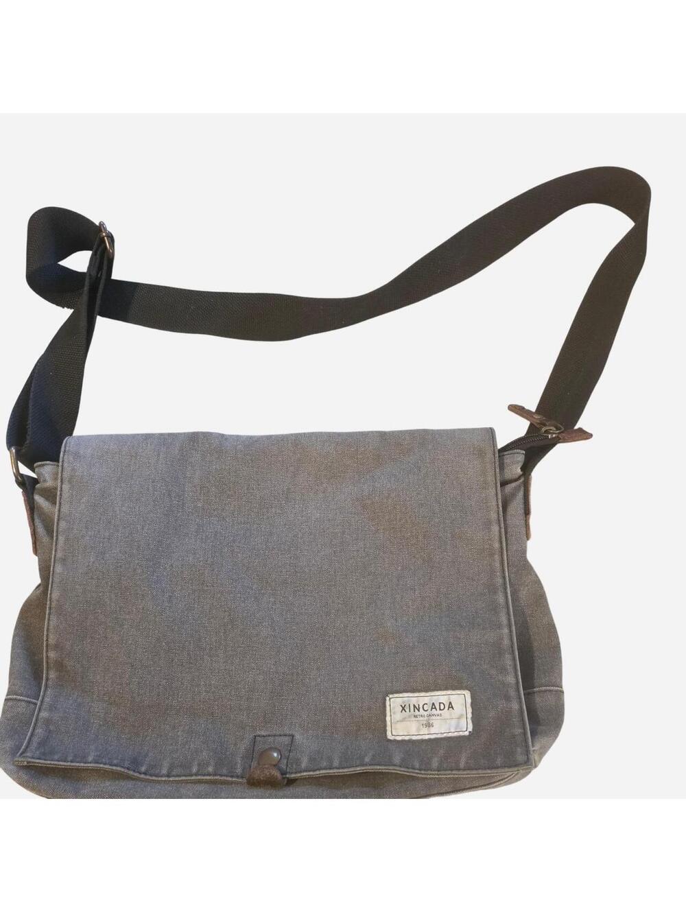 Gray Xincada canvas crossbody bag with adjustable strap #minimalist #everyday